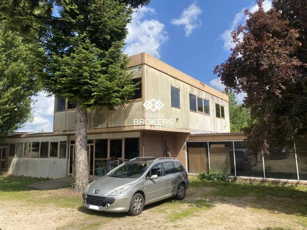 Flex in Combronde for sale Building Photo- Image 1 of 6