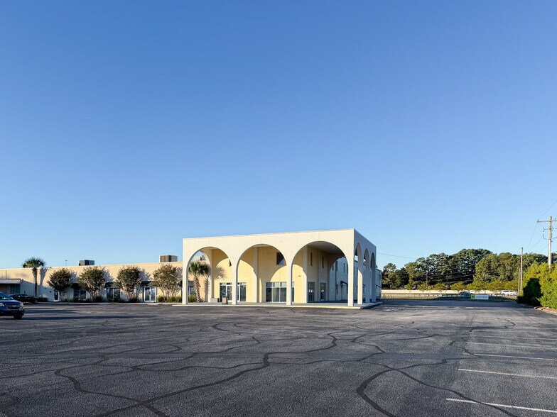 5935 Rivers Ave, North Charleston, SC for lease - Building Photo - Image 2 of 25