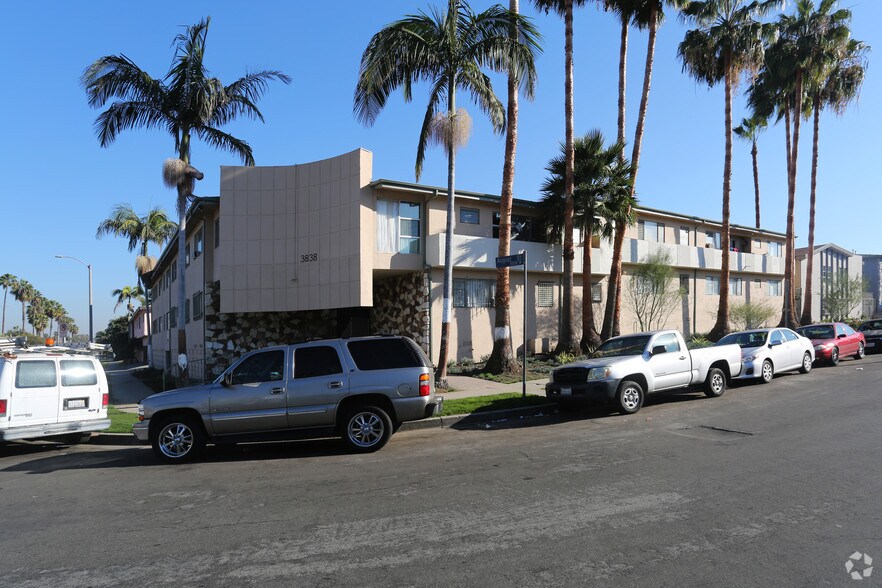 3838 Gibraltar Ave, Los Angeles, CA for sale - Primary Photo - Image 1 of 1