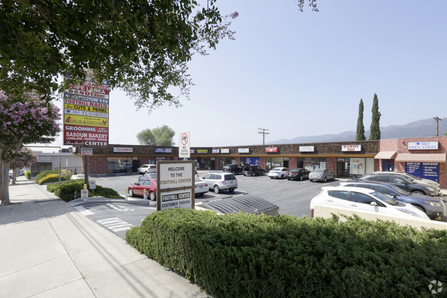 3430-3440 Foothill Blvd, La Crescenta, CA for sale - Primary Photo - Image 1 of 1