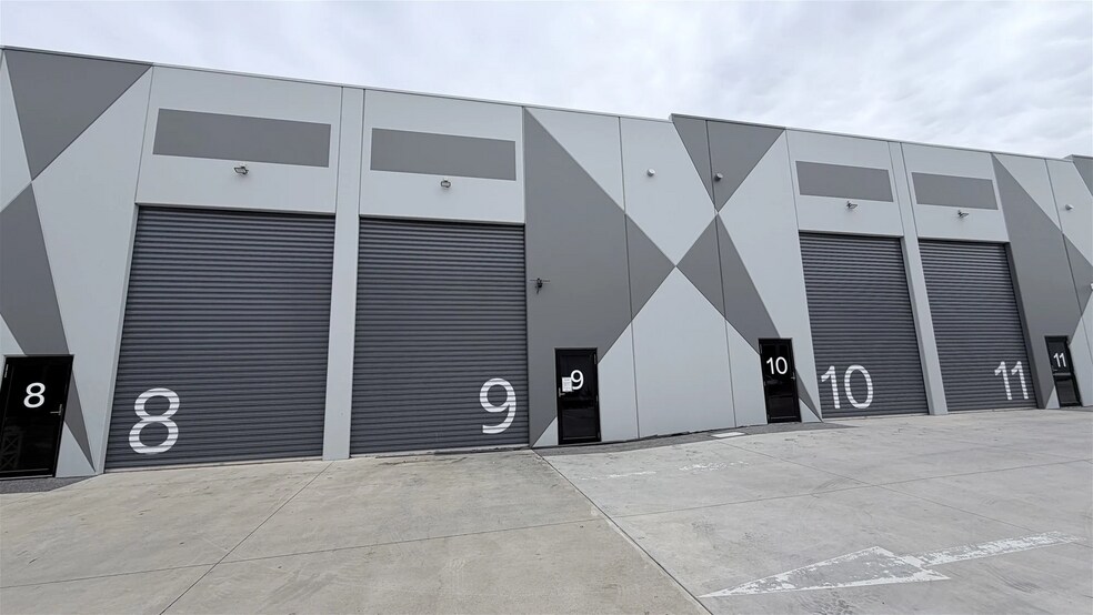 90 Cranwell St, Braybrook for sale - Building Photo - Image 2 of 7