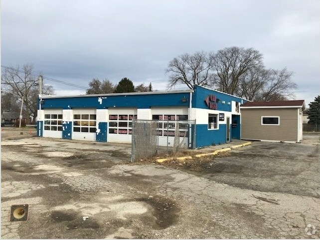 1750 W 14th St, Waukegan, IL for sale Primary Photo- Image 1 of 1