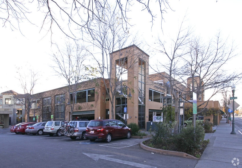 1016 Cedar St, Santa Cruz, CA for lease - Building Photo - Image 2 of 2