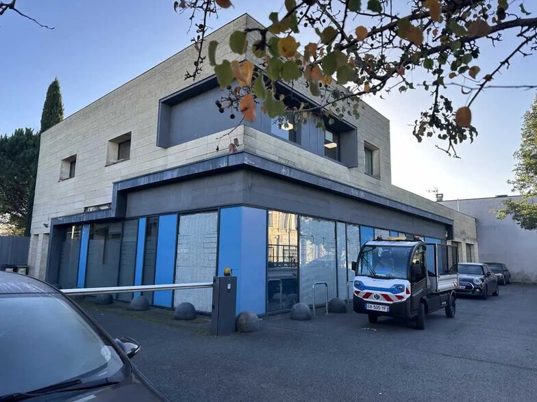 Retail in Bègles for lease - Building Photo - Image 1 of 10