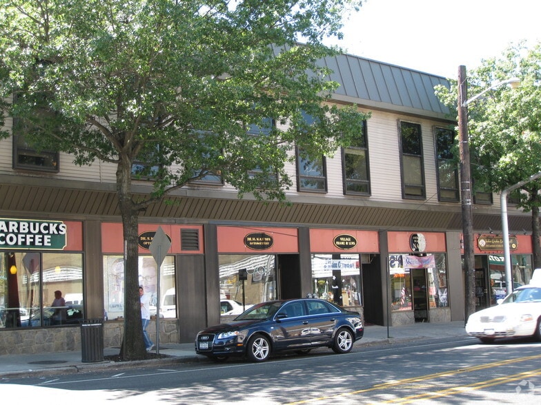 4 Haven Ave, Port Washington, NY for lease - Building Photo - Image 2 of 13