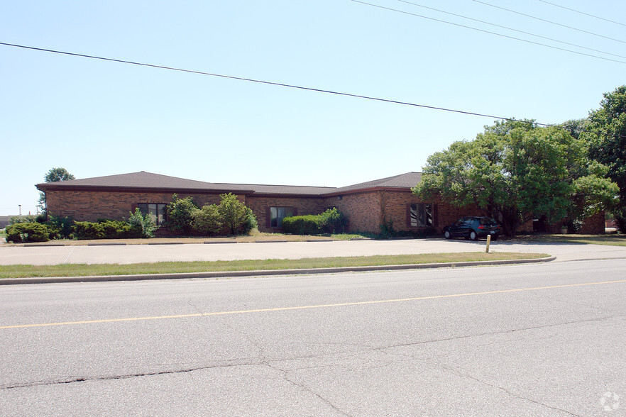 331 Kimber Ln, Evansville, IN for sale - Building Photo - Image 1 of 4