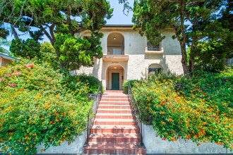 2120 Huntington Dr, South Pasadena, CA for sale Interior Photo- Image 1 of 9