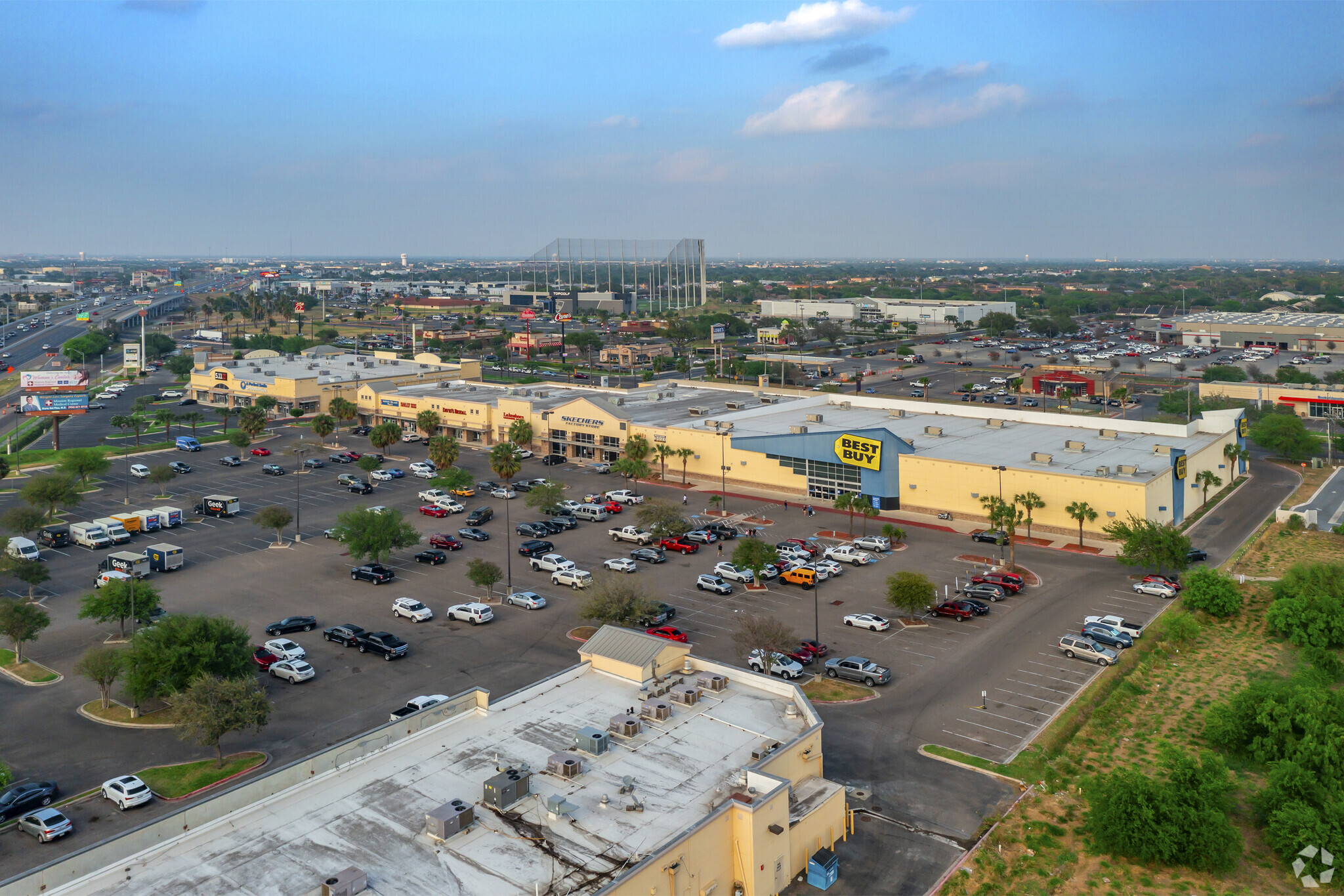 1316 E Expressway 83, McAllen, TX for sale Primary Photo- Image 1 of 1