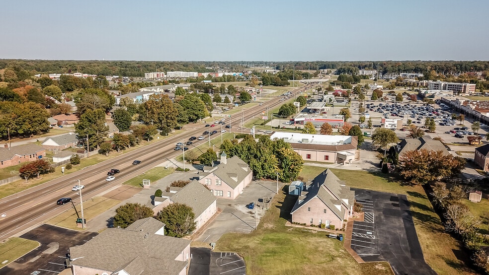 6920 Oak Forest Dr, Olive Branch, MS for lease - Aerial - Image 3 of 16