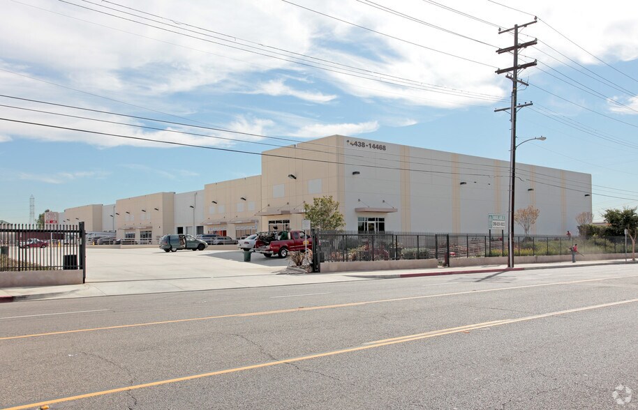 1443814468 S Avalon Blvd, Gardena, CA 90248