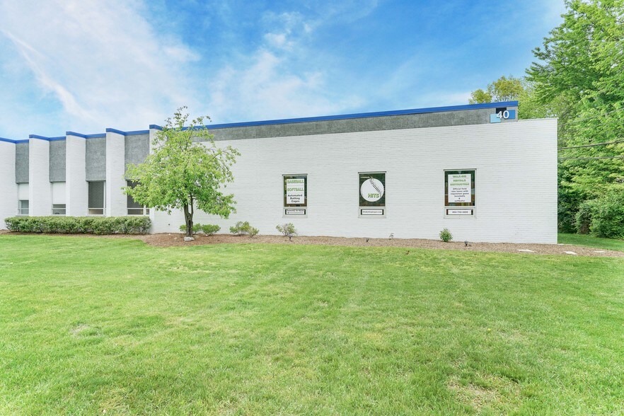 40 Fairfield Pl, West Caldwell, NJ for lease - Building Photo - Image 2 of 3