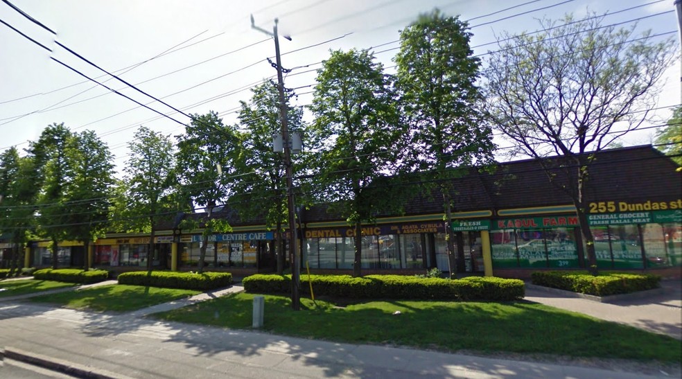 255 Dundas St W, Mississauga, ON for lease - Building Photo - Image 2 of 9