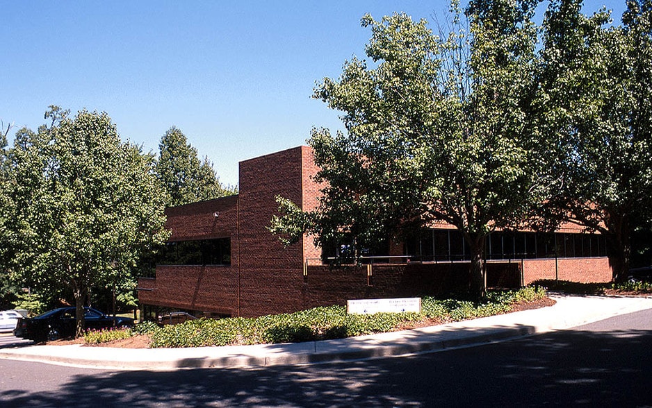 3731 Latrobe Dr, Charlotte, NC for lease - Building Photo - Image 3 of 11