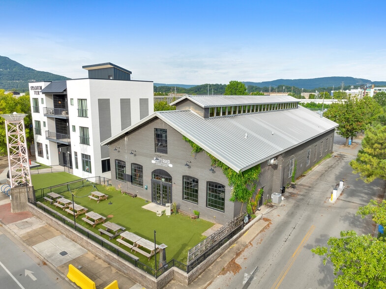 1791 Reggie White Blvd, Chattanooga, TN for lease - Building Photo - Image 2 of 13