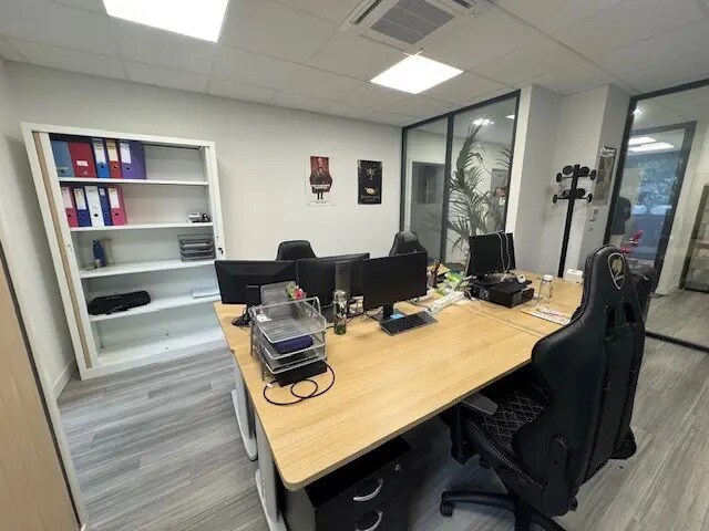 Office in Saint-Priest-en-Jarez for sale - Interior Photo - Image 2 of 9