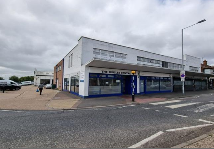 112-114 Southchurch Rd, Southend On Sea for lease - Primary Photo - Image 1 of 1