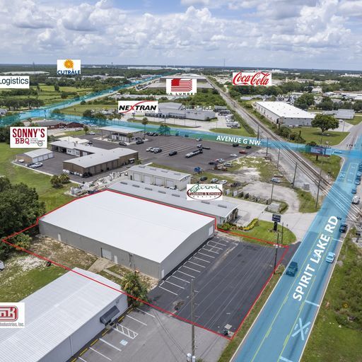 12 Spirit Lake Rd, Winter Haven, FL 33880