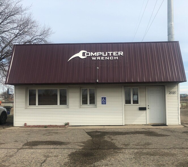 2020 S 1st Ave Moorhead Mn 56560 Loopnet Com