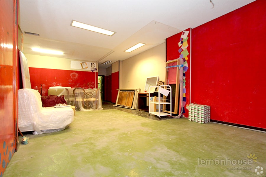 Madrid, MAD 28034 - Unit Puerta IZ, Esc. 02 -  - Interior Photo - Image 1 of 8