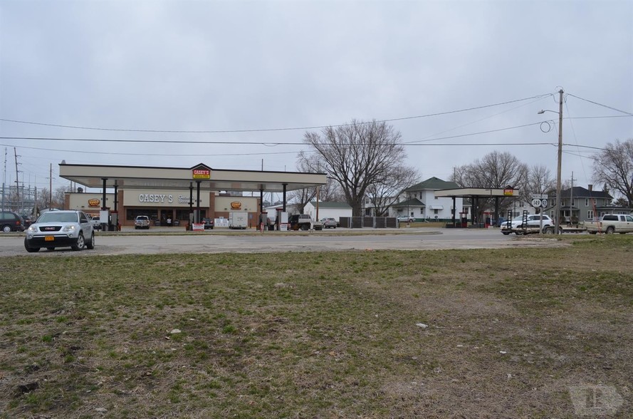 329 N Main St, Sigourney, IA for sale - Primary Photo - Image 1 of 1