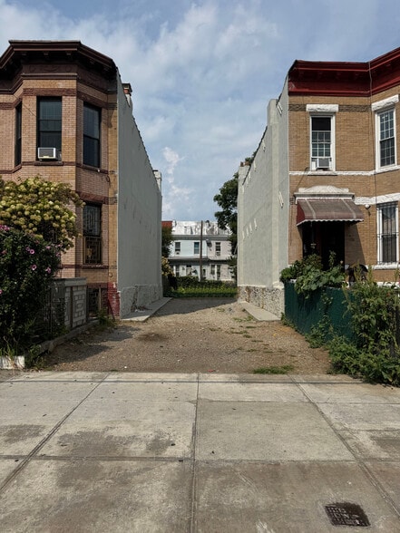 337 Winthrop St, Brooklyn, NY for sale - Primary Photo - Image 1 of 1