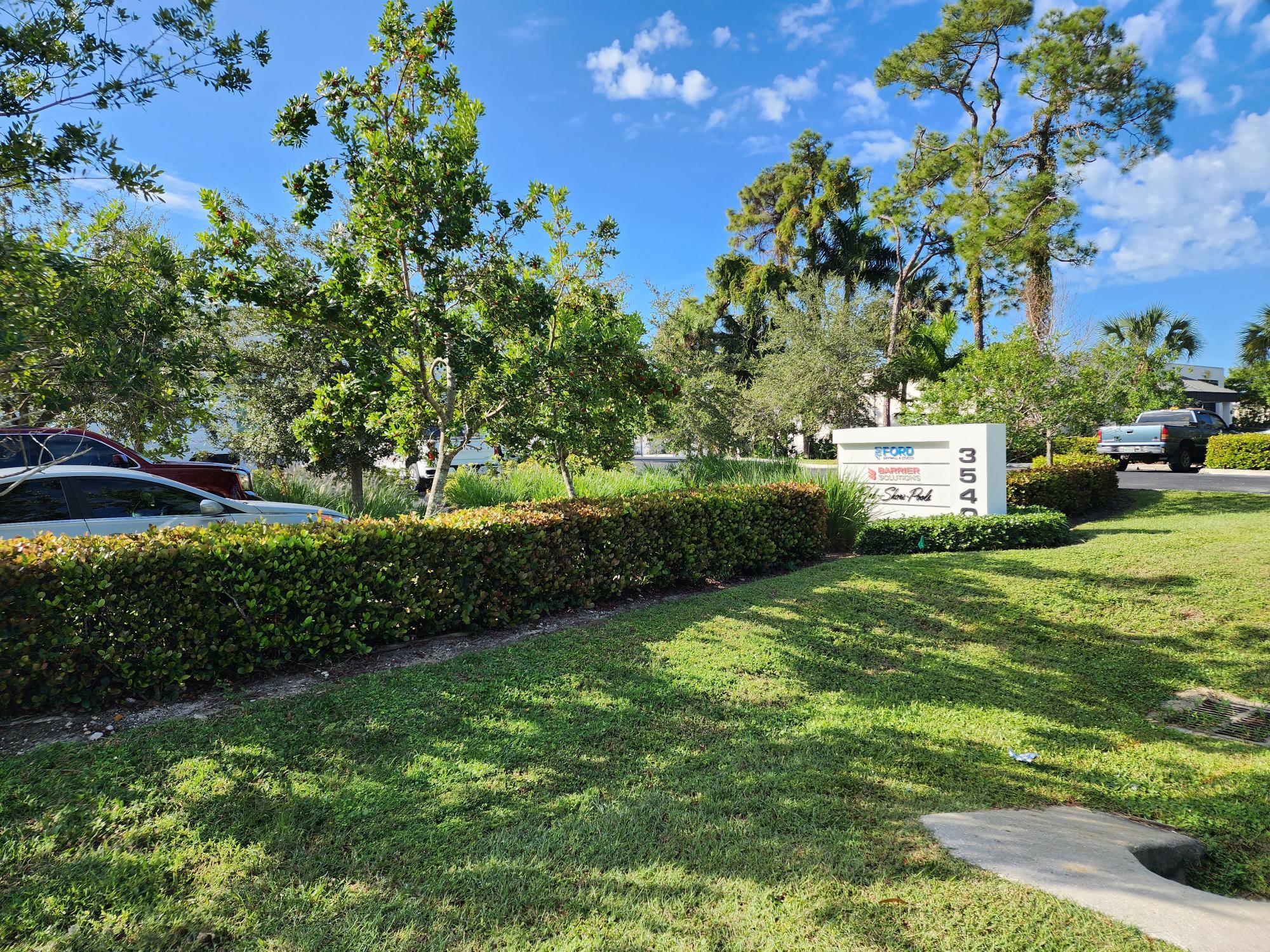 3885 Mercantile Ave Naples Fl 34104 - 5d7m728