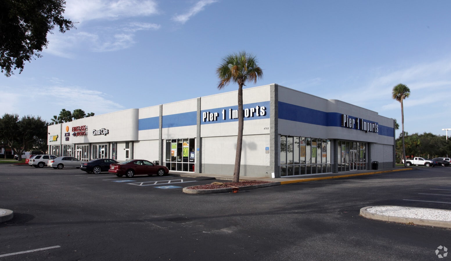 47684784 S Tamiami Trl, Sarasota, FL 34231