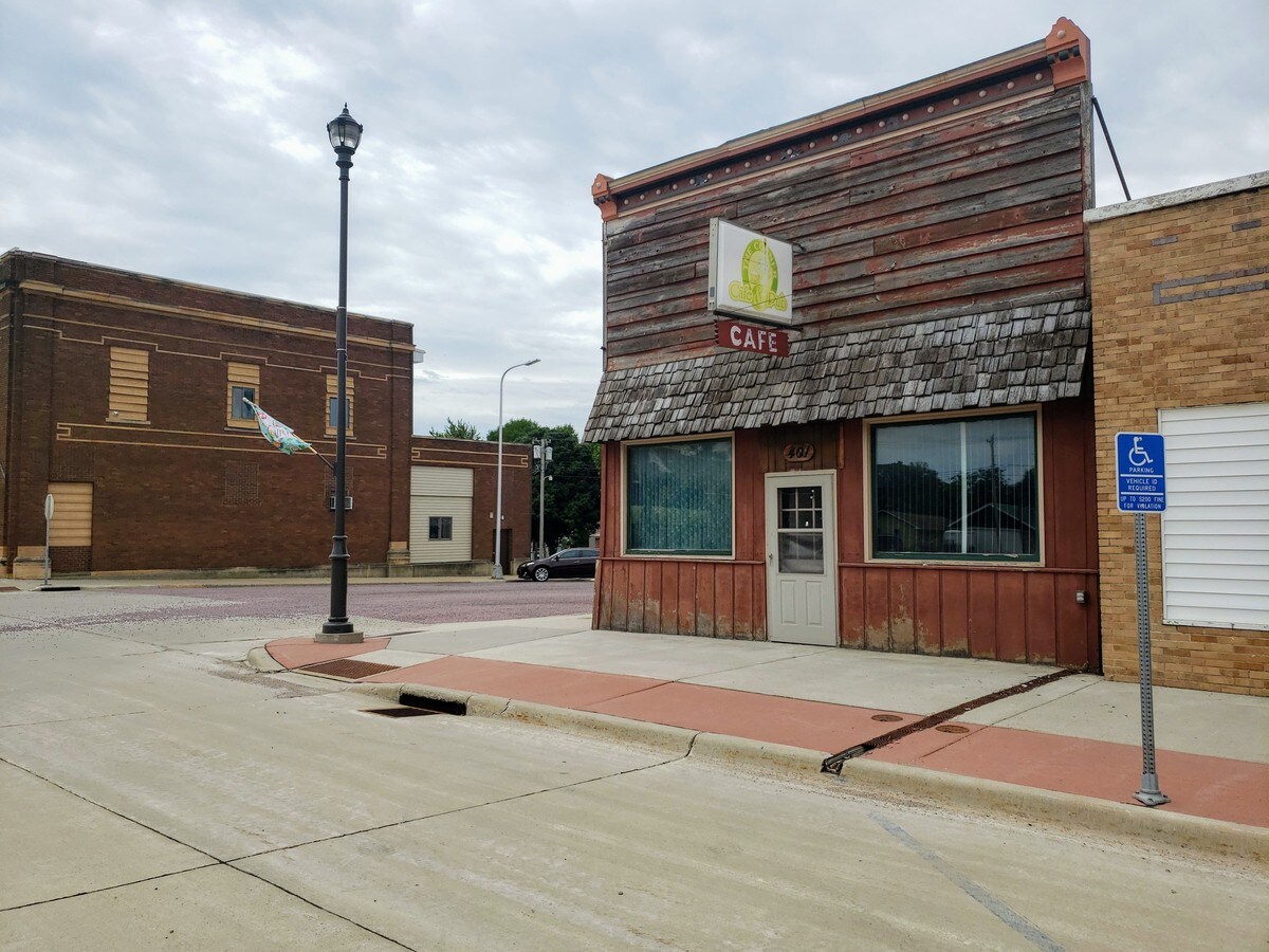 401 Main St, Lakefield, MN 56150 | LoopNet