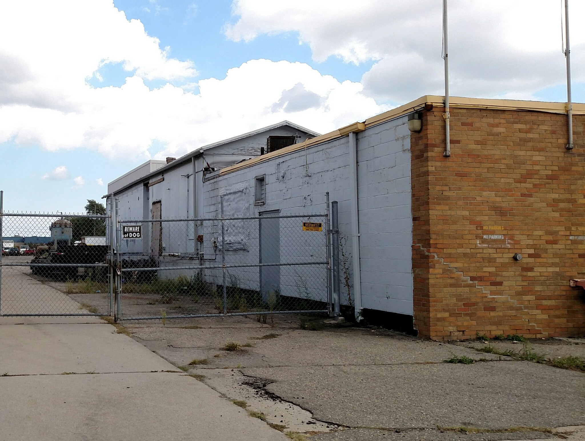 22718 Hoover Rd, Warren, MI for sale Primary Photo- Image 1 of 1