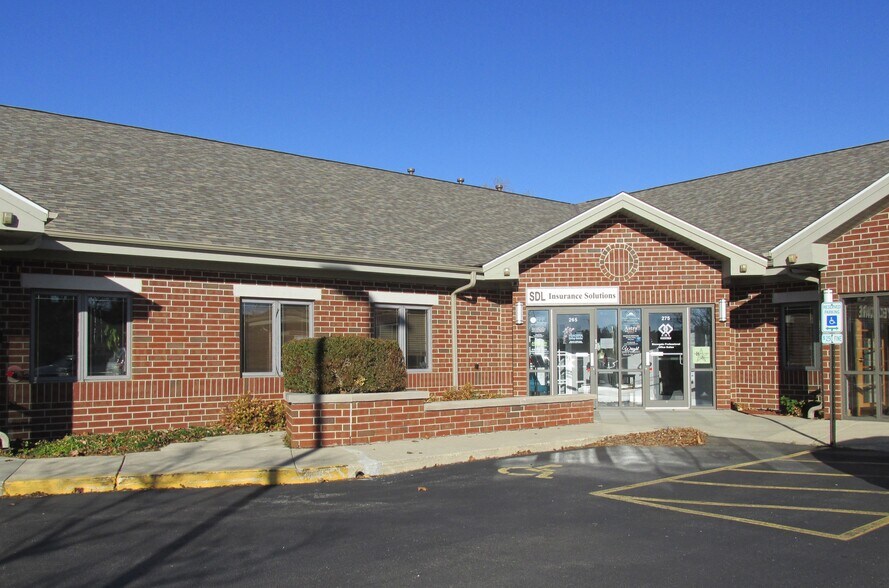 265 Stonegate Rd, Algonquin, IL for sale - Building Photo - Image 1 of 1