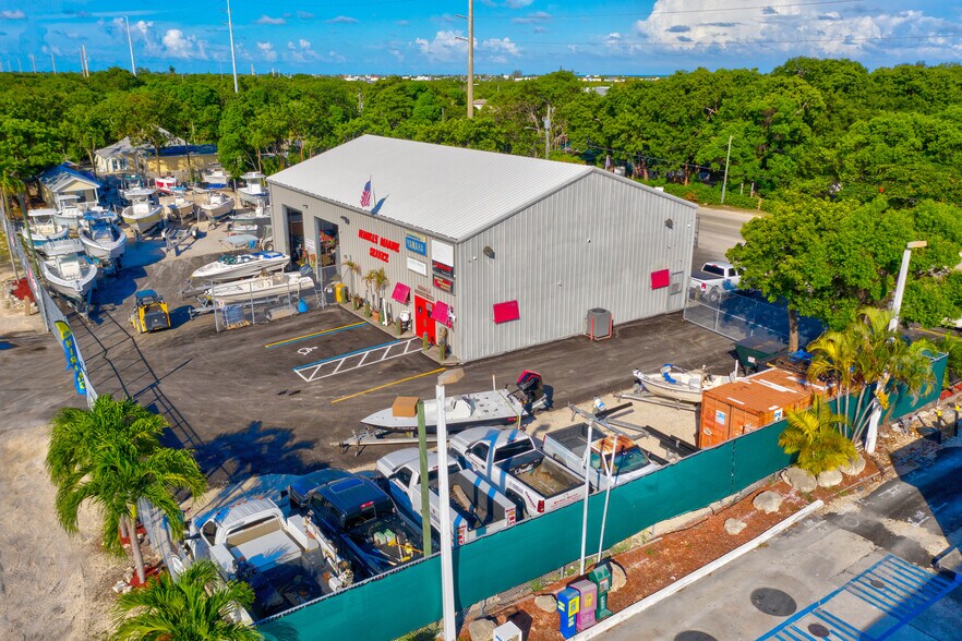 98250 Overseas Hwy, Key Largo, FL for sale - Primary Photo - Image 1 of 1
