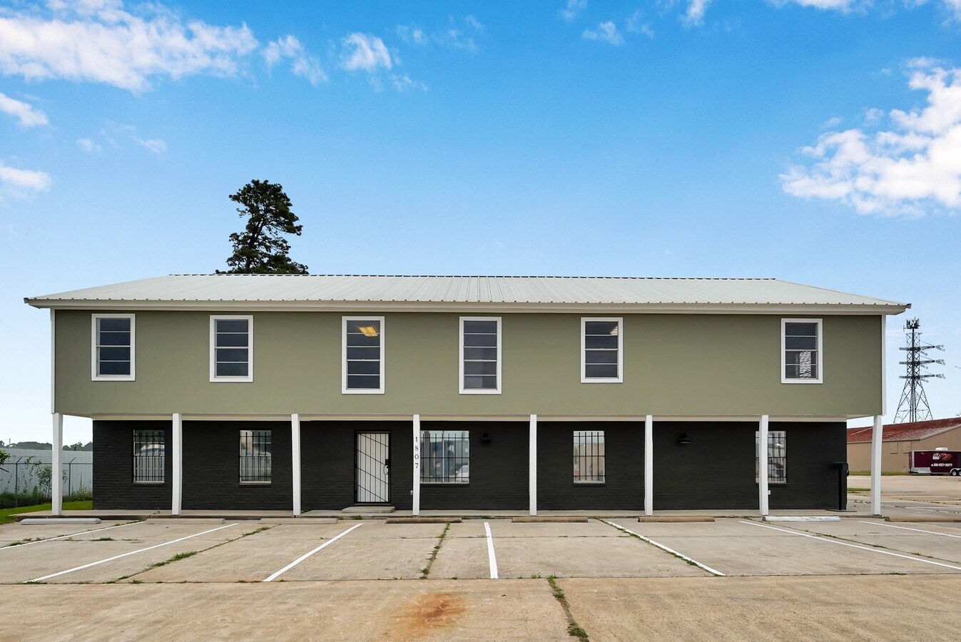 1807 Rankin Rd, Houston, TX 77073