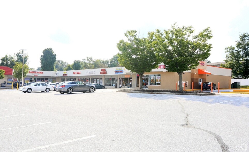 1728 N Rolling Rd, Baltimore, MD for lease - Building Photo - Image 3 of 16
