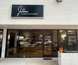 1051 Johnnie Dodds Blvd, Mount Pleasant, SC for lease Interior Photo- Image 1 of 11