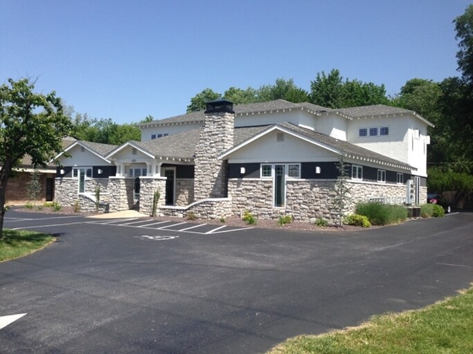 1501 E Sunshine St, Springfield, MO for sale Building Photo- Image 1 of 1