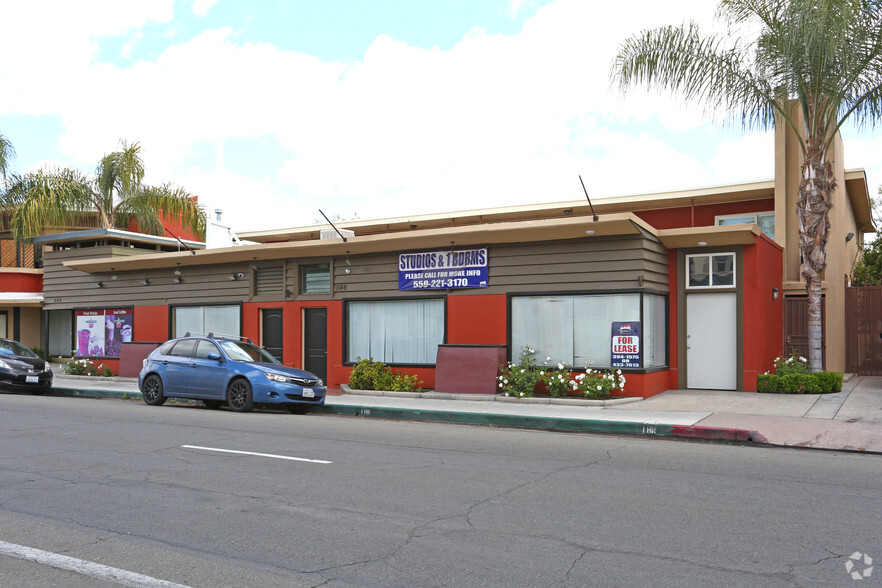 532-620 N Fulton St, Fresno, CA for lease - Building Photo - Image 2 of 8