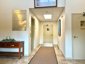 6515 Main St, Trumbull, CT for lease Interior Photo- Image 1 of 6