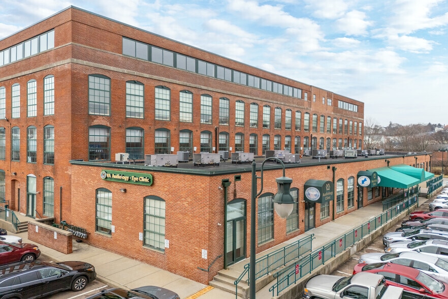 325 Valley St, Providence, RI for lease - Building Photo - Image 1 of 35