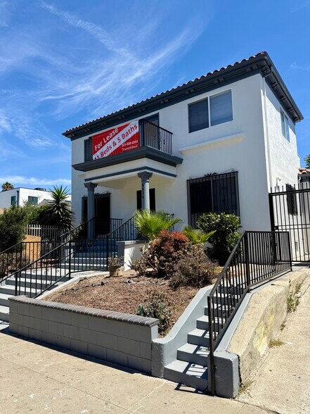 8930 S Vermont Ave, Los Angeles, CA for lease - Building Photo - Image 1 of 44
