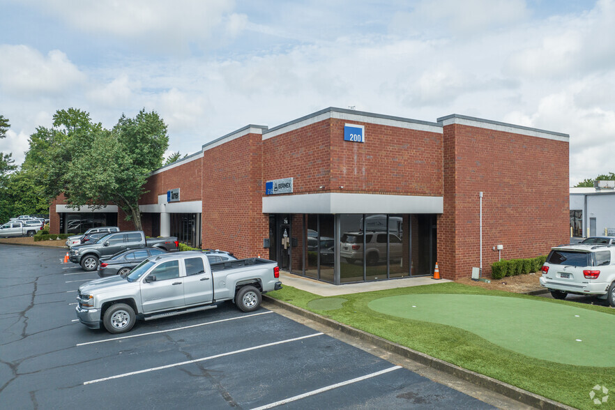 200-240 Cobb Pky N, Marietta, GA for lease - Building Photo - Image 3 of 13