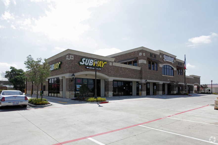 1800 N Interstate 35 E, Carrollton, TX for lease - Building Photo - Image 1 of 4