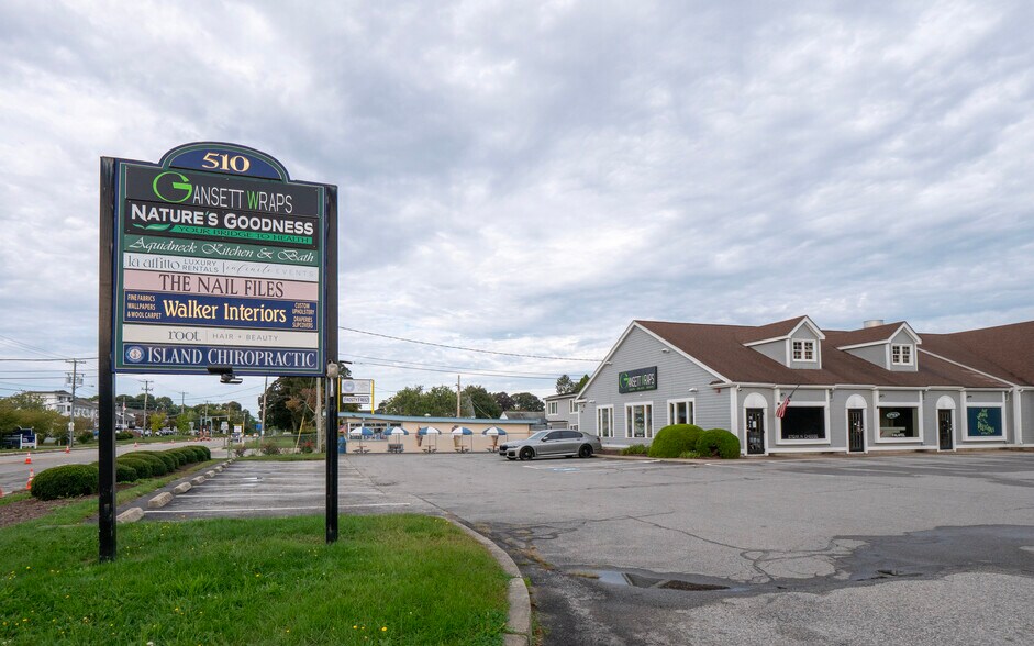 510 E Main Rd, Middletown, RI for sale - Building Photo - Image 1 of 1