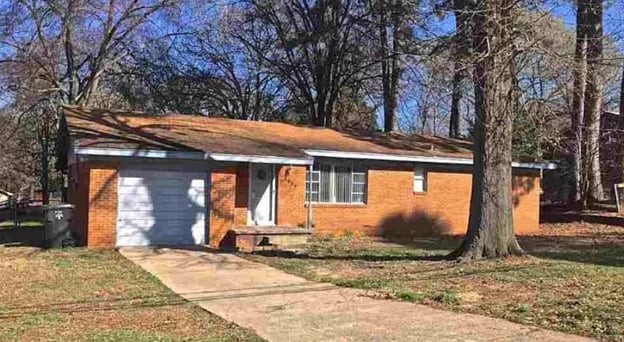 2424 Rodge Dr, Tyler, TX for sale Primary Photo- Image 1 of 23