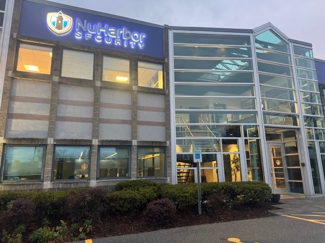 553 Roosevelt Hwy, Colchester, VT for lease - Building Photo - Image 1 of 9