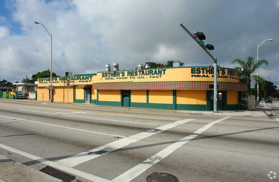 4530-4546 NW 7th Ave, Miami, FL for lease - Primary Photo - Image 1 of 25