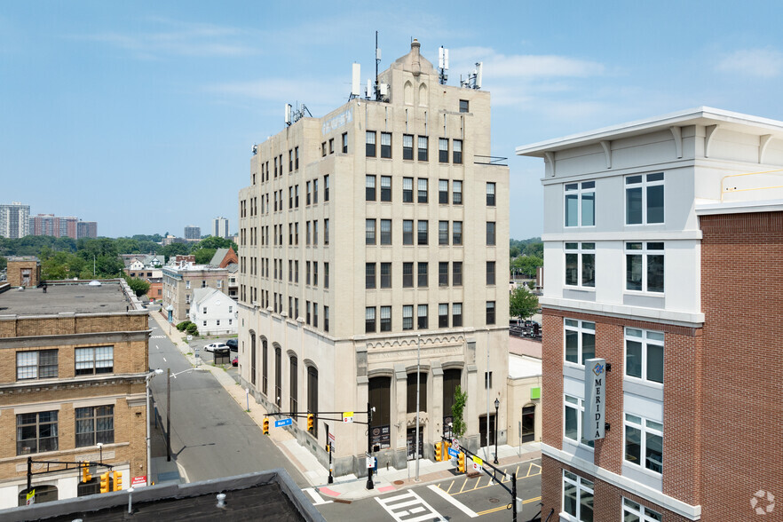 239-241 Main St, Hackensack, NJ for lease - Building Photo - Image 1 of 11