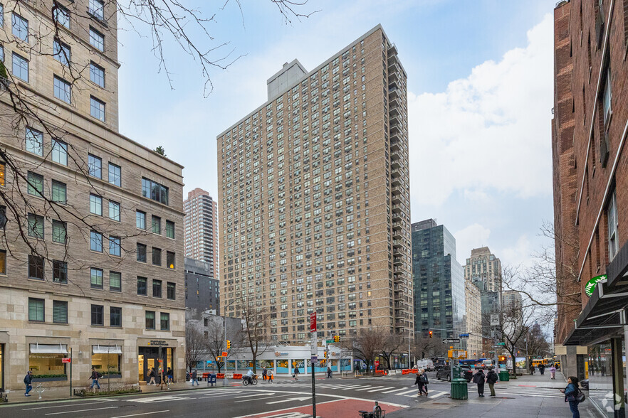 1524 Second Ave, New York, NY for lease - Primary Photo - Image 1 of 9