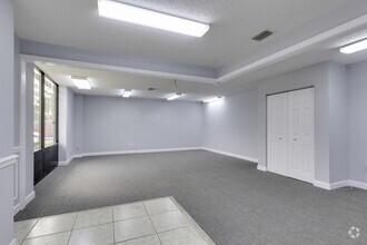 672 Old Dixie Hwy, Vero Beach, FL for lease Interior Photo- Image 2 of 7