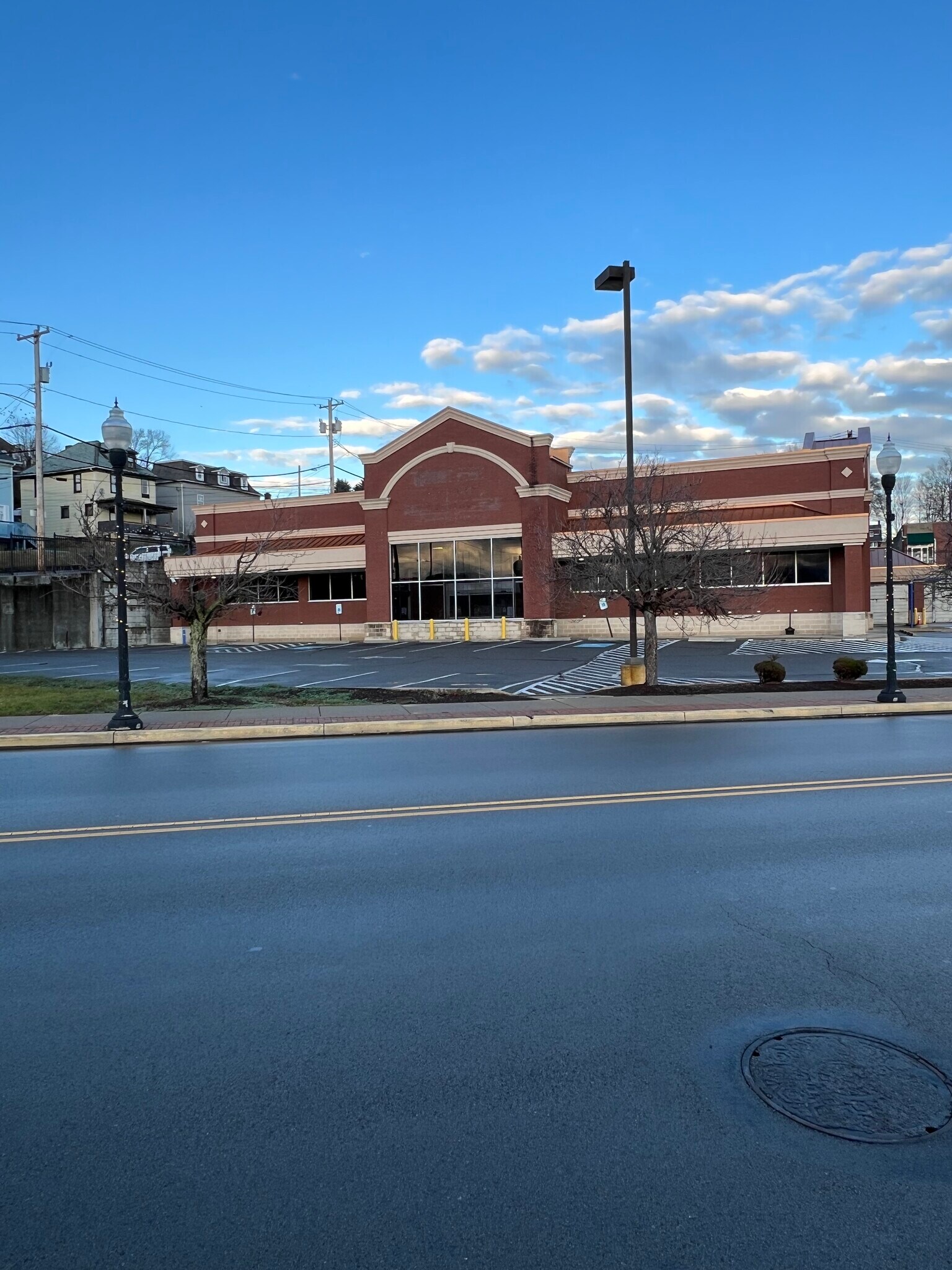 351 Brighton Ave, Rochester, PA for sale Building Photo- Image 1 of 1