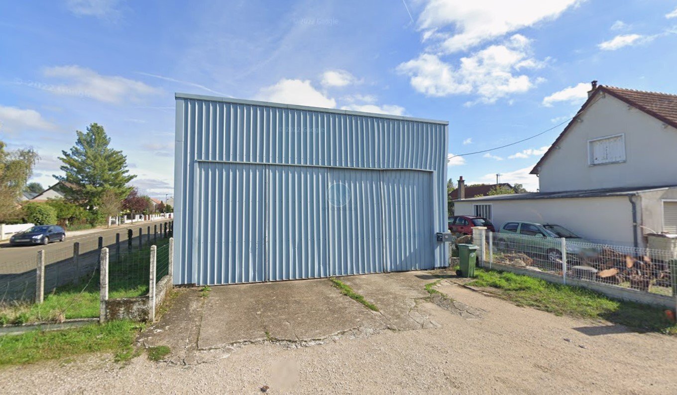 Industrial in Chécy for lease Building Photo- Image 1 of 2